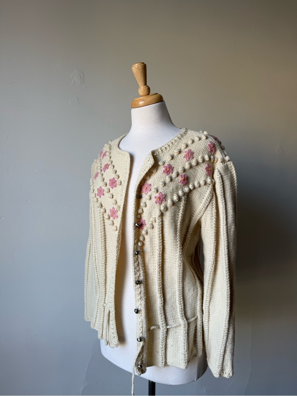 Vintage Hand Knit Floral Cardigan Sweater Cream Pink Cottagecore - Picture 5 of 6